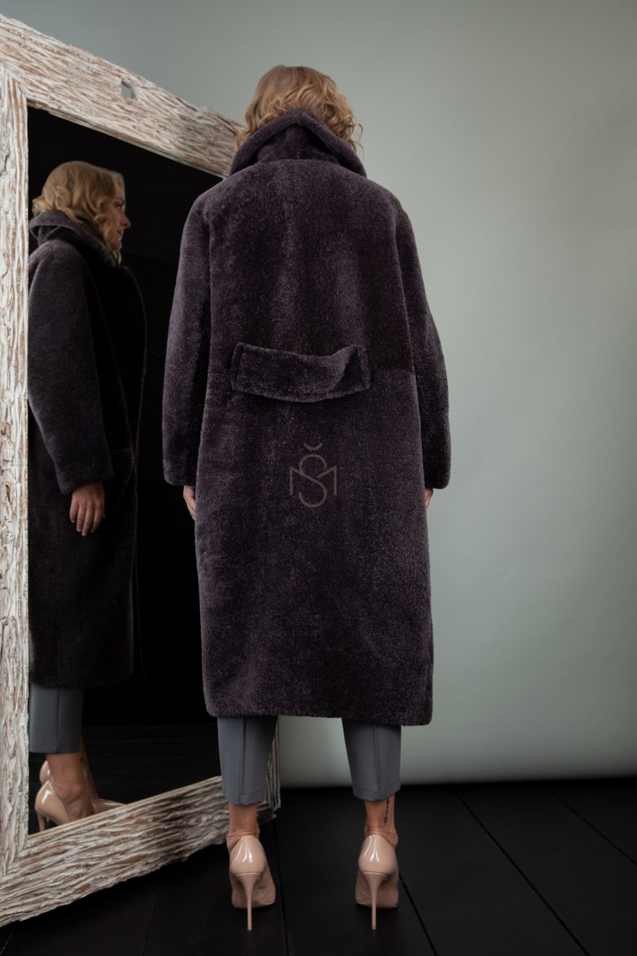 oversized avikailio paltas